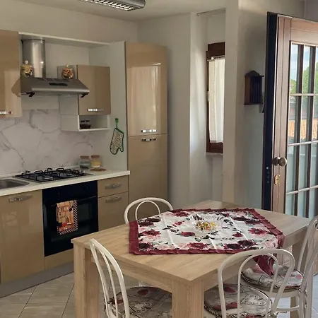 Rose E Frutta - Yellow Daisy